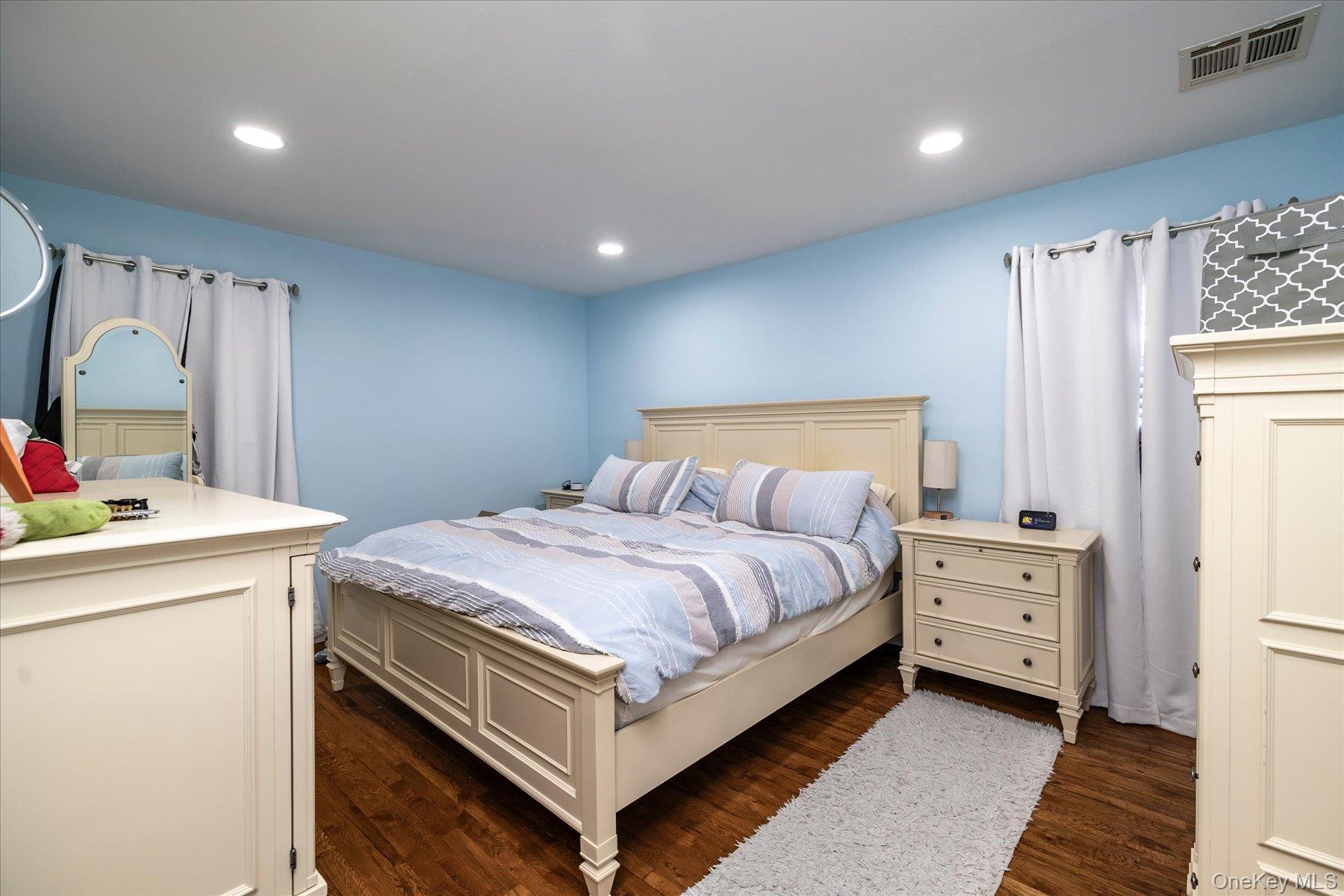 Single Family Oceanside Road E  Nassau County, NY 11572, MLS-1044849-11