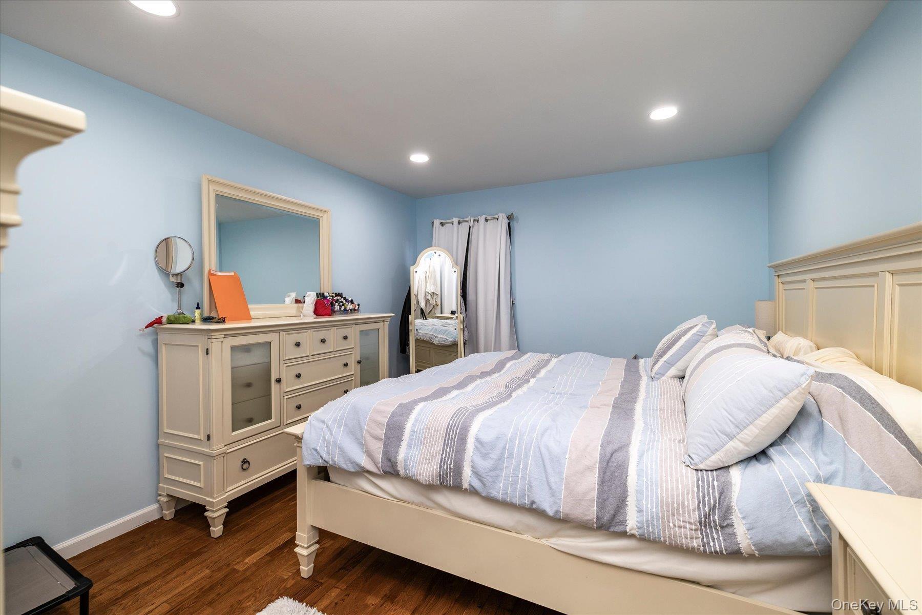 Single Family Oceanside Road E Nassau County, NY 11572, MLS-1044849-12