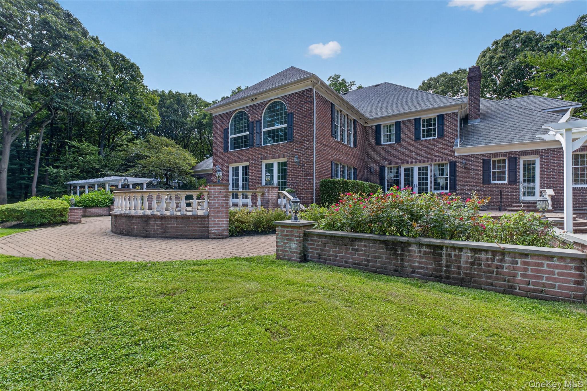 Single Family Danton Lane N Nassau County, NY 11560, MLS-1044858-12