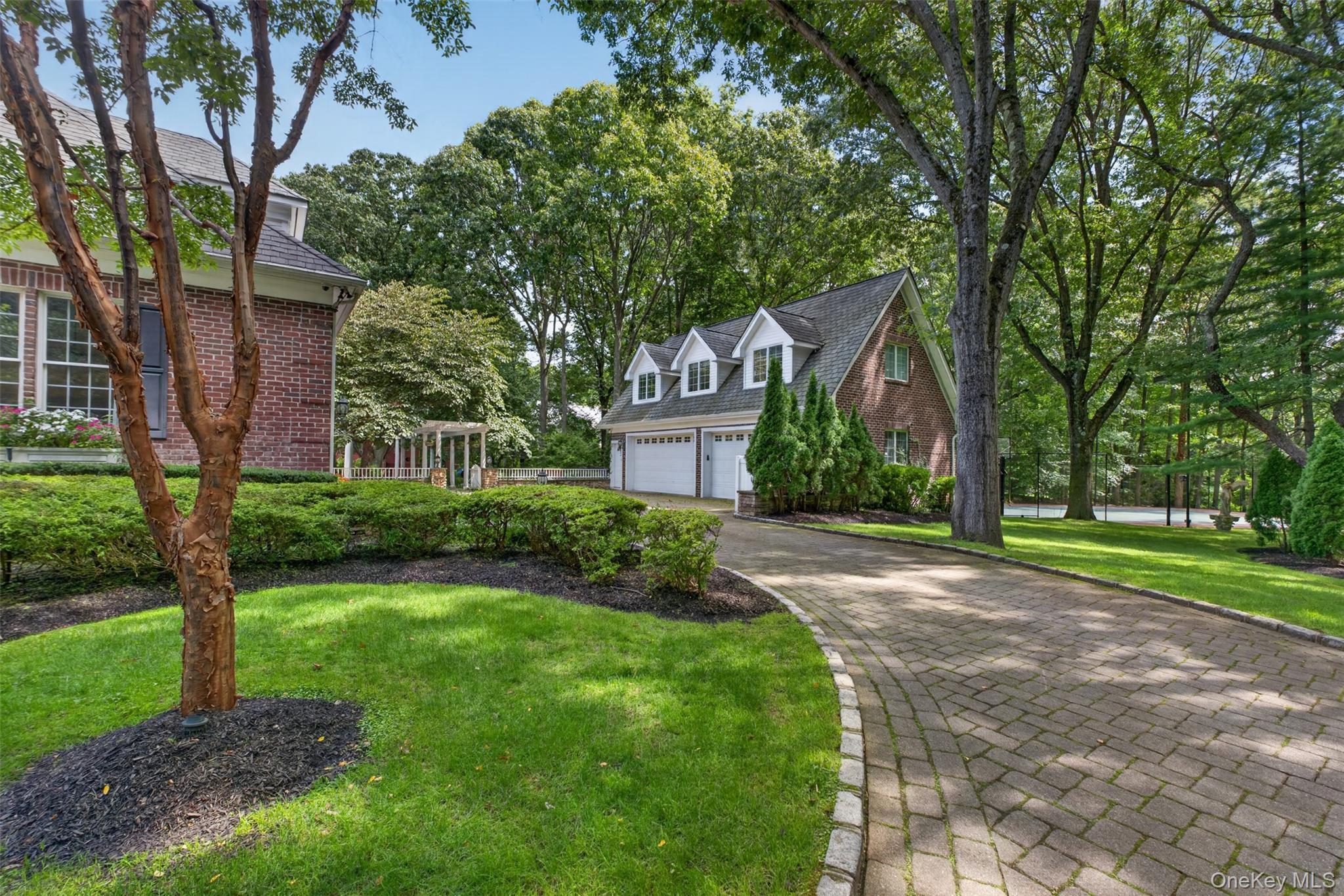 Single Family Danton Lane N Nassau County, NY 11560, MLS-1044858-7