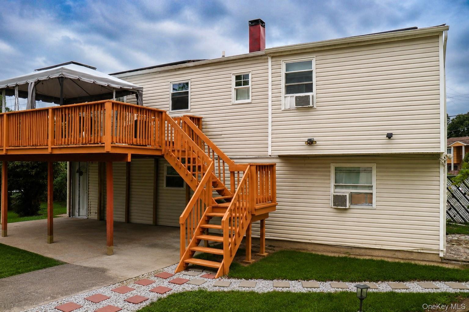 Single Family Island Avenue  Suffolk County, NY 11717, MLS-1044876-19