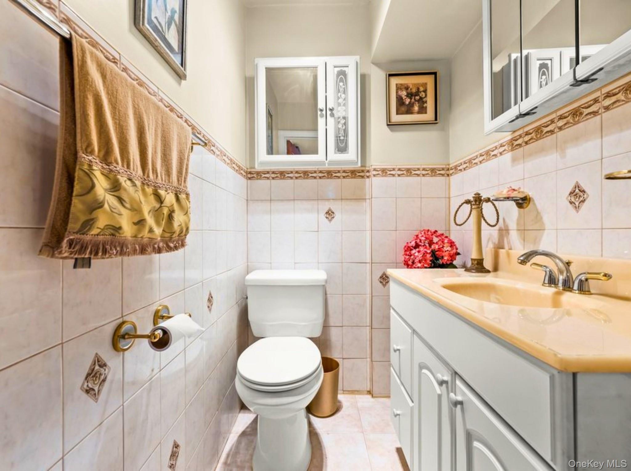Single Family 218th Place Queens, NY 11427, MLS-1044887-9