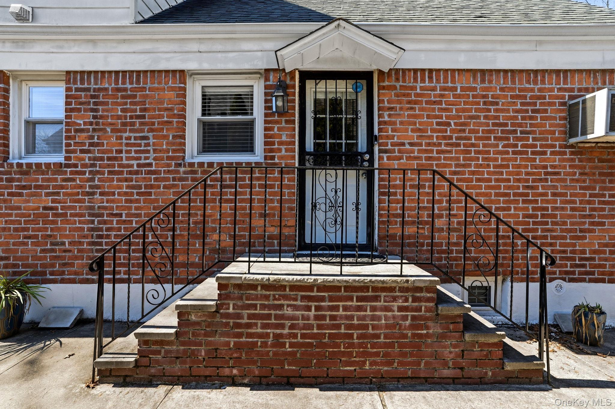 Single Family W Fenimore Street Nassau County, NY 11580, MLS-1044892-38