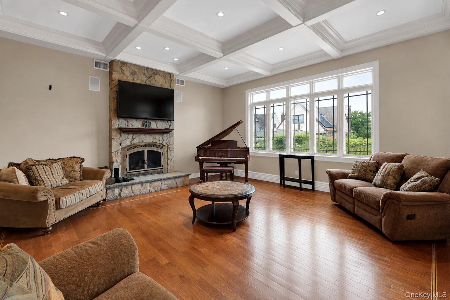 Single Family 91st Street  Queens, NY 11414, MLS-1044894-2