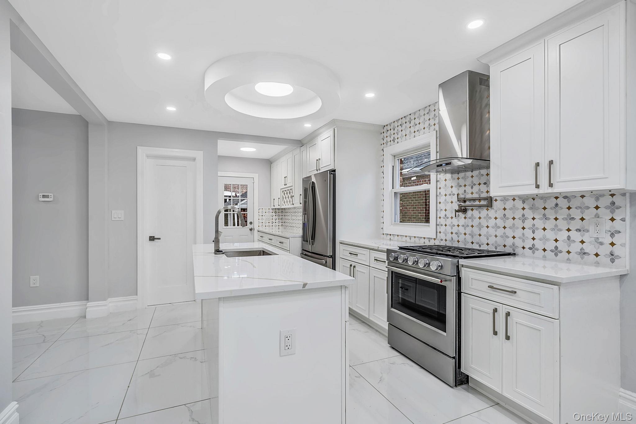Single Family 126th Avenue Queens, NY 11413, MLS-1044926-10