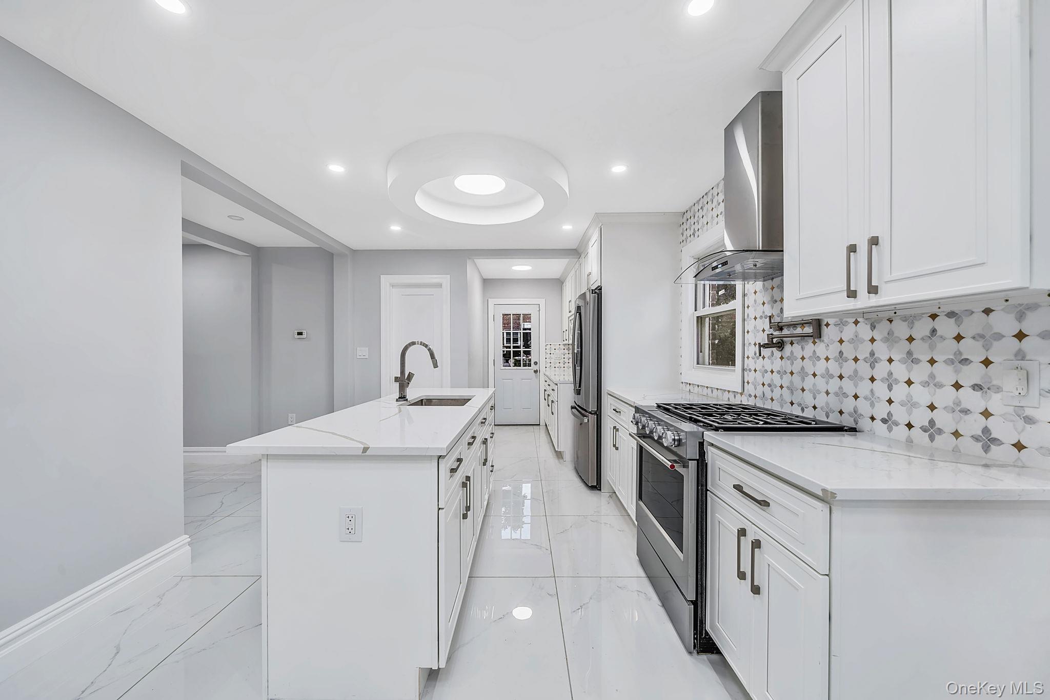 Single Family 126th Avenue Queens, NY 11413, MLS-1044926-12