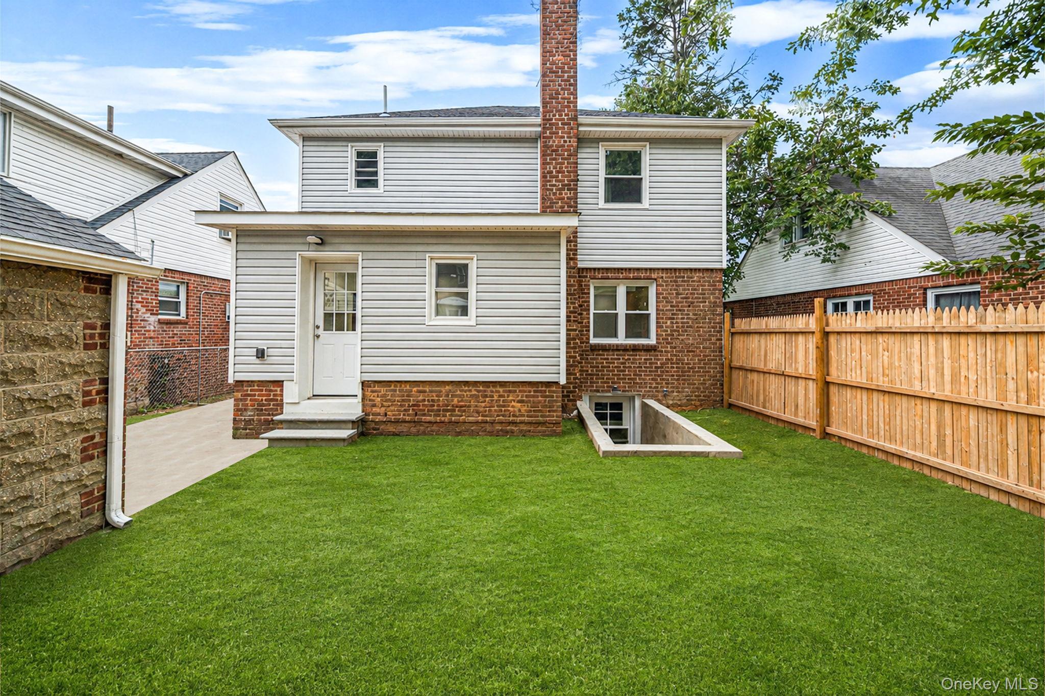 Single Family 126th Avenue Queens, NY 11413, MLS-1044926-5