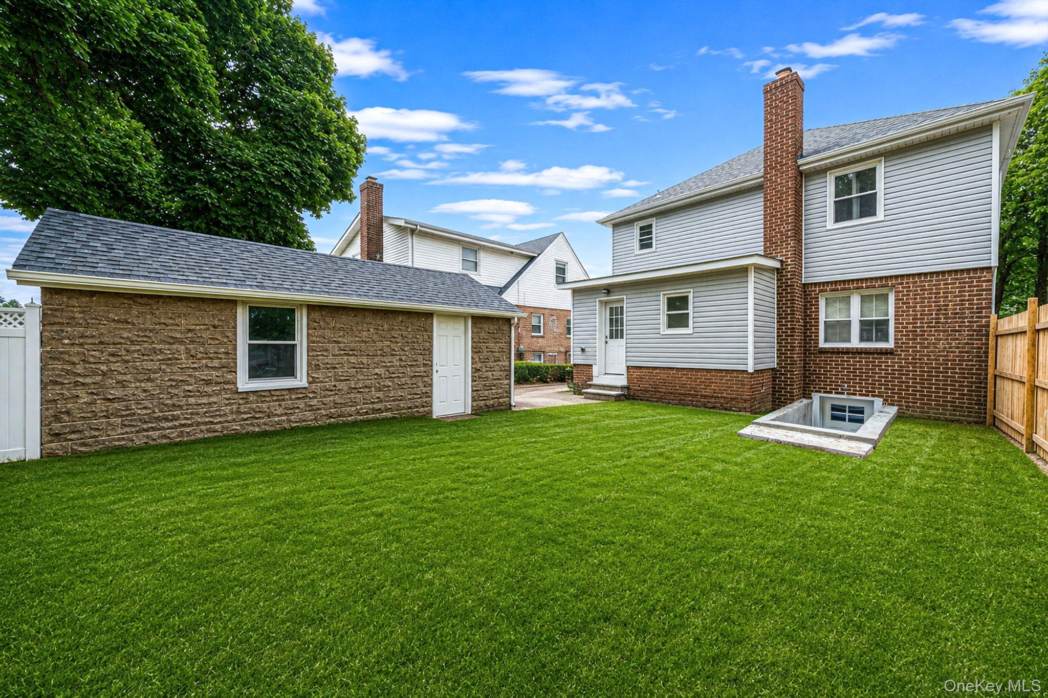 Single Family 126th Avenue Queens, NY 11413, MLS-1044926-6