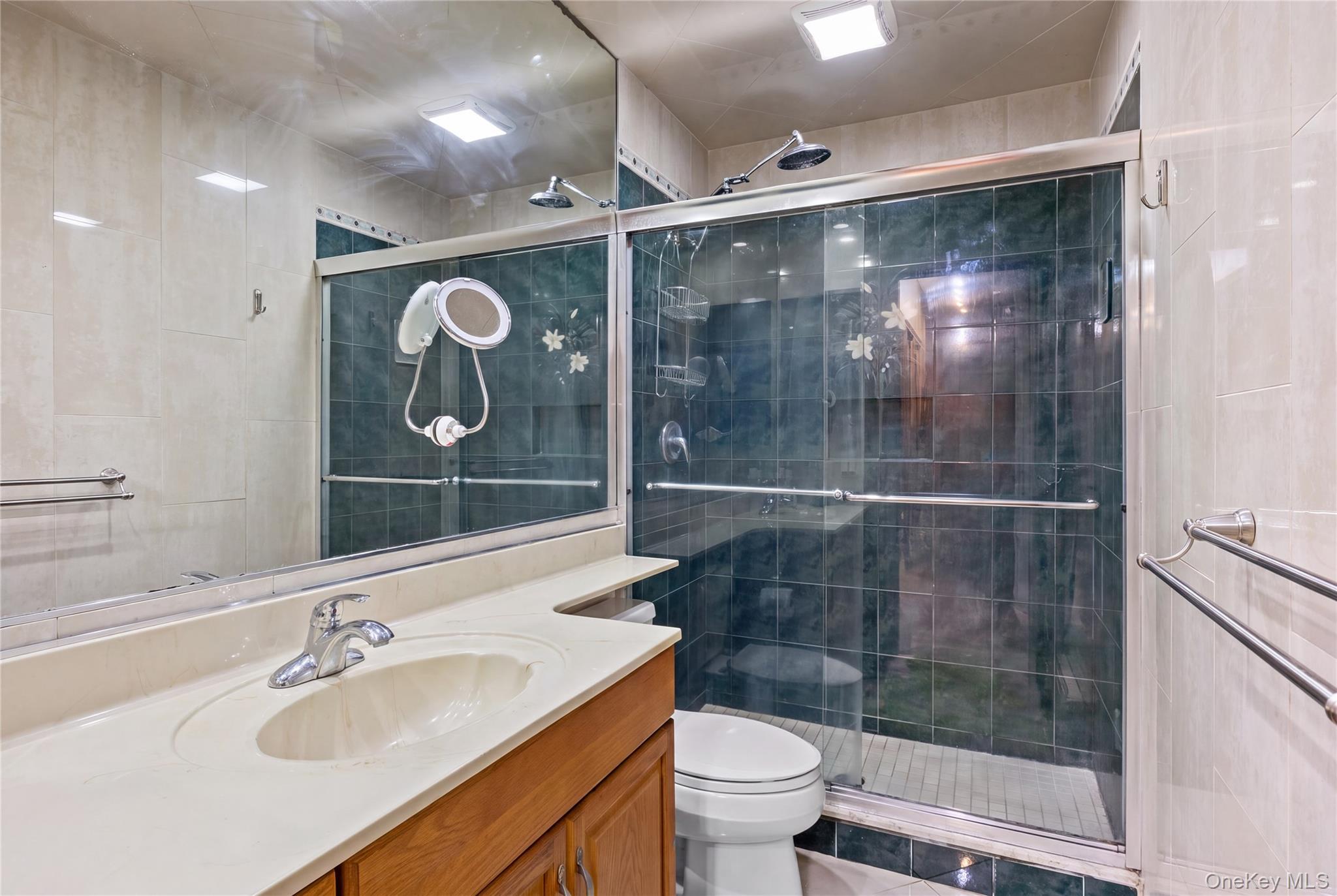 Single Family Yosemite Lane Suffolk County, NY 11727, MLS-1044931-28