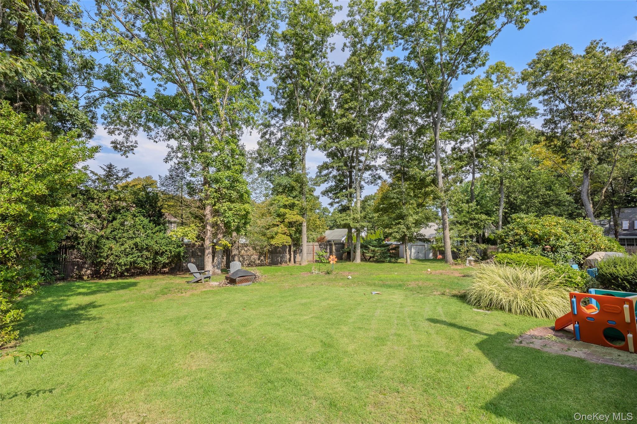 Single Family Yosemite Lane Suffolk County, NY 11727, MLS-1044931-37