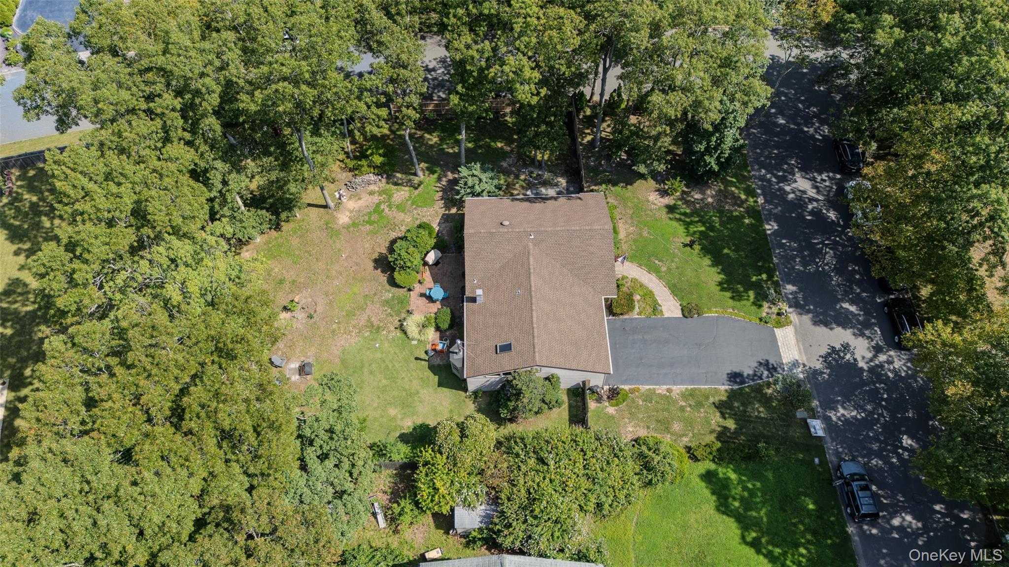 Single Family Yosemite Lane Suffolk County, NY 11727, MLS-1044931-39