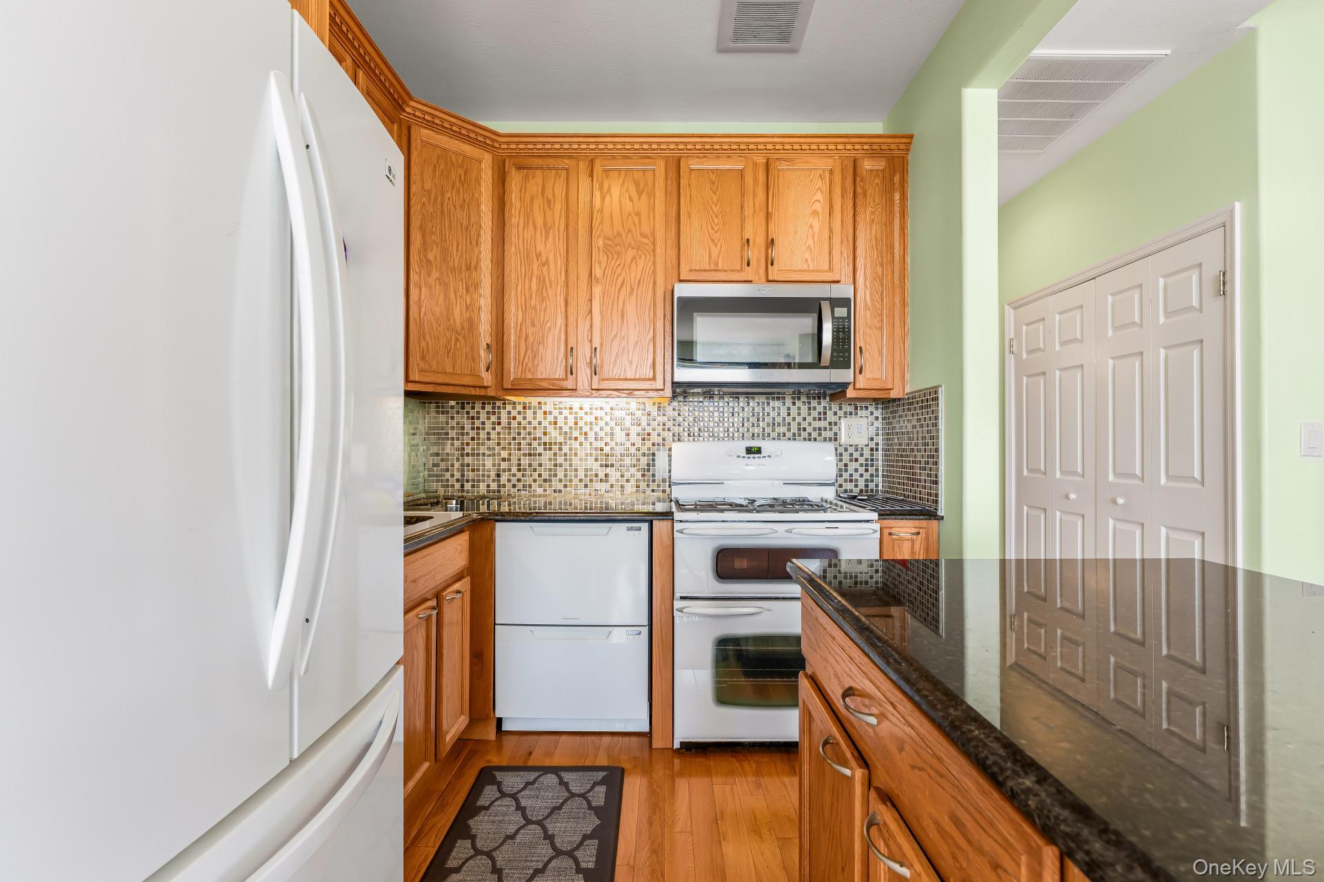 Single Family Beach Front Road Queens, NY 11692, MLS-1044979-7