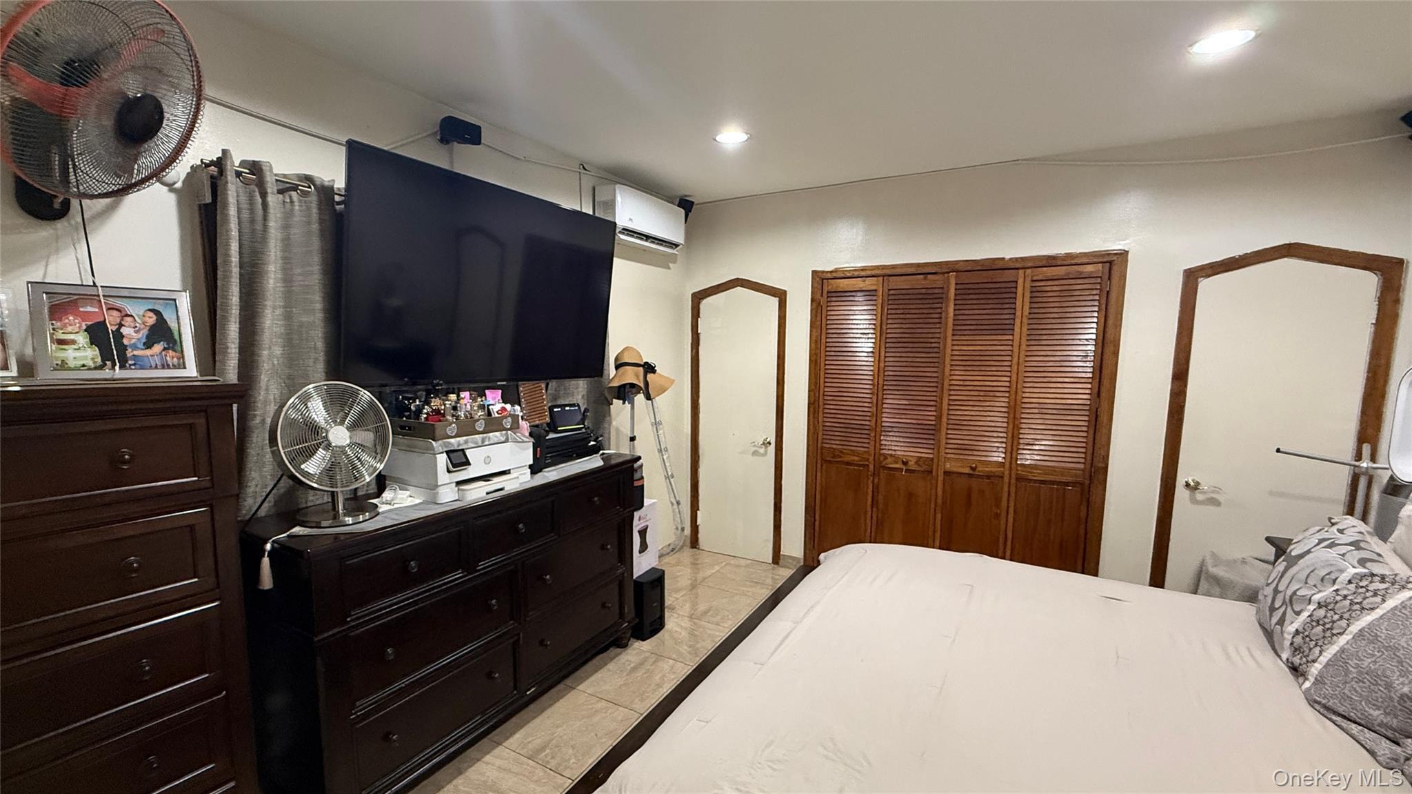 Single Family 142nd Street  Queens, NY 11436, MLS-1044980-10