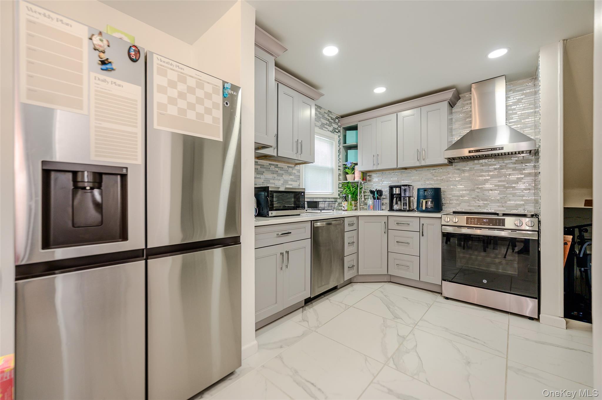 Single Family Oceanside Road  Nassau County, NY 11572, MLS-1044985-5