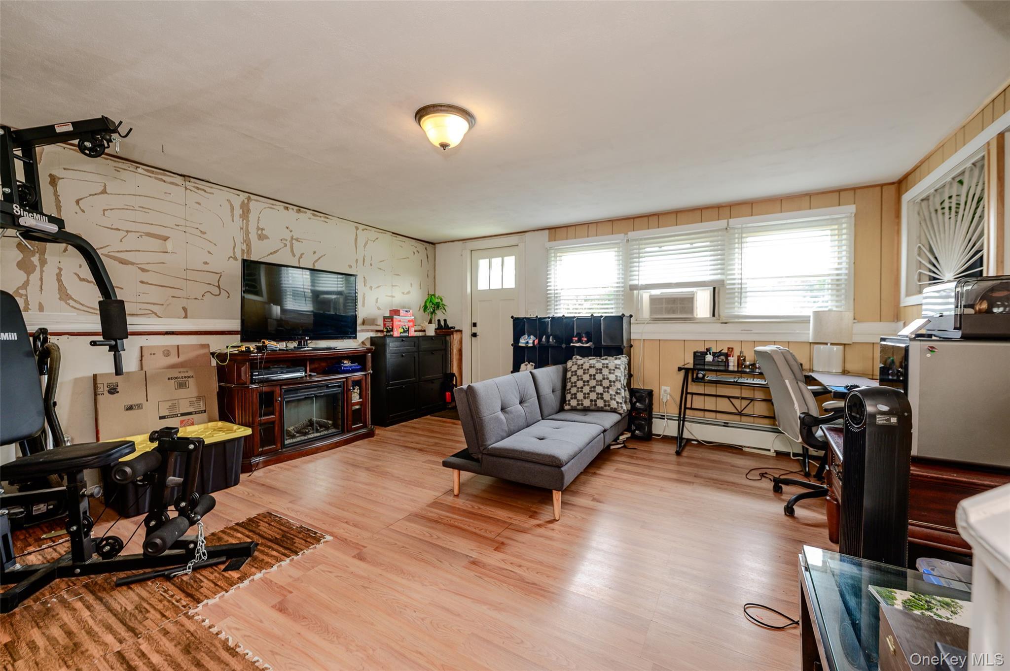 Single Family Oceanside Road  Nassau County, NY 11572, MLS-1044985-7