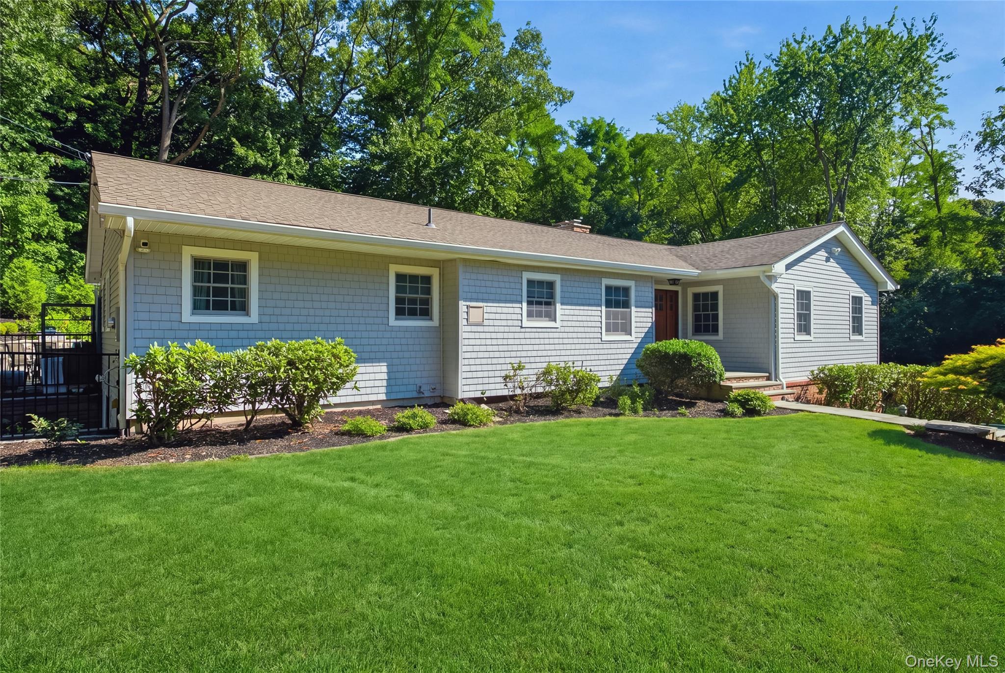 Single Family Cove Road Suffolk County, NY 11743, MLS-1044995-2