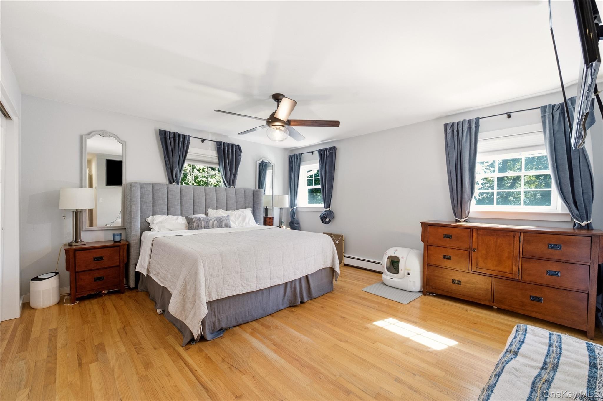 Single Family Cove Road Suffolk County, NY 11743, MLS-1044995-20