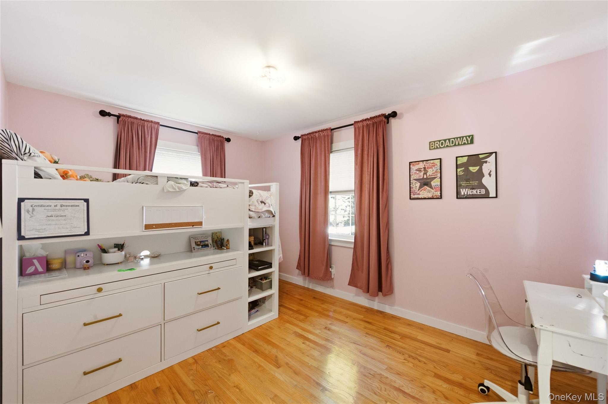 Single Family Cove Road Suffolk County, NY 11743, MLS-1044995-24