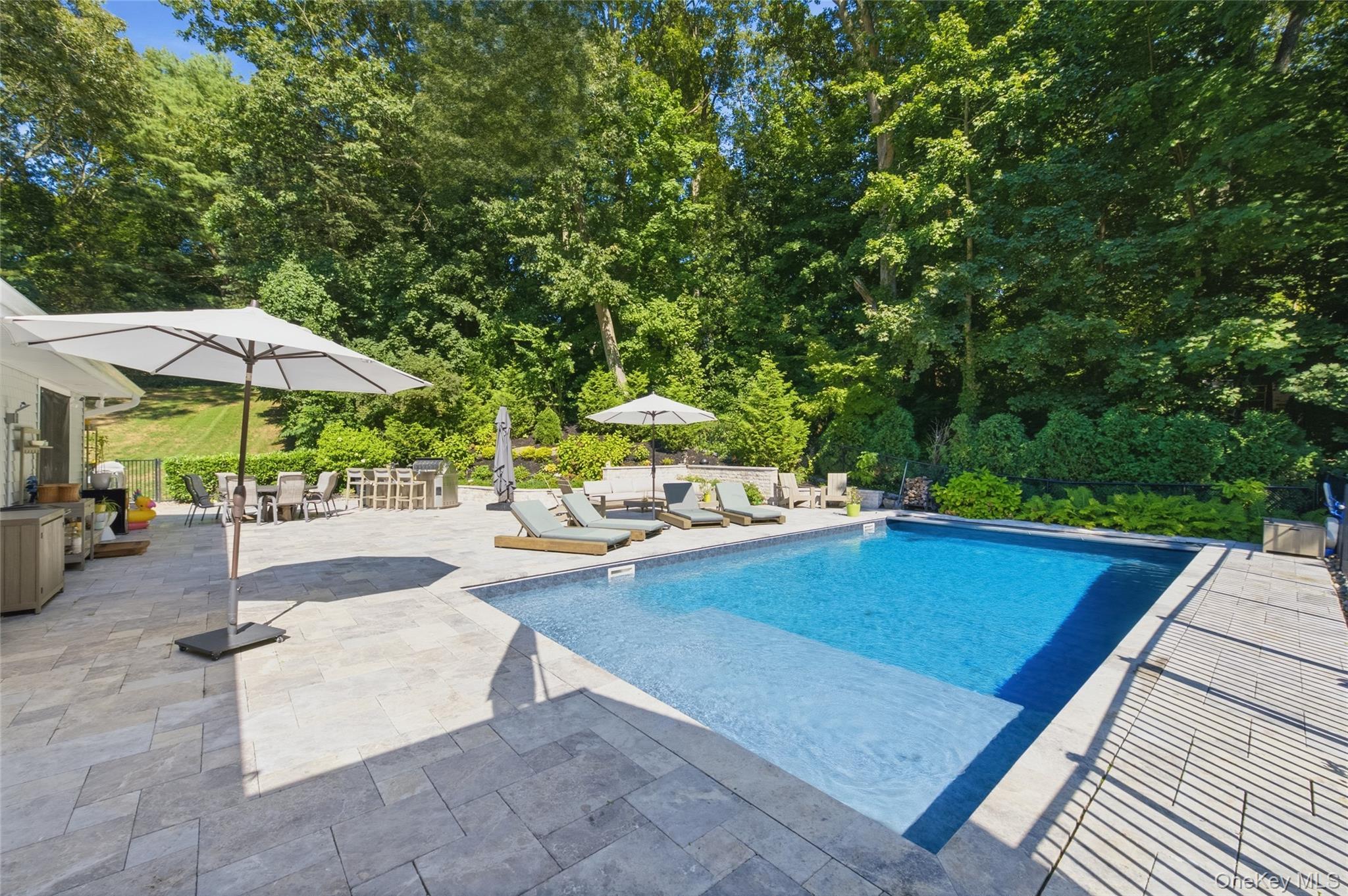 Single Family Cove Road Suffolk County, NY 11743, MLS-1044995-29