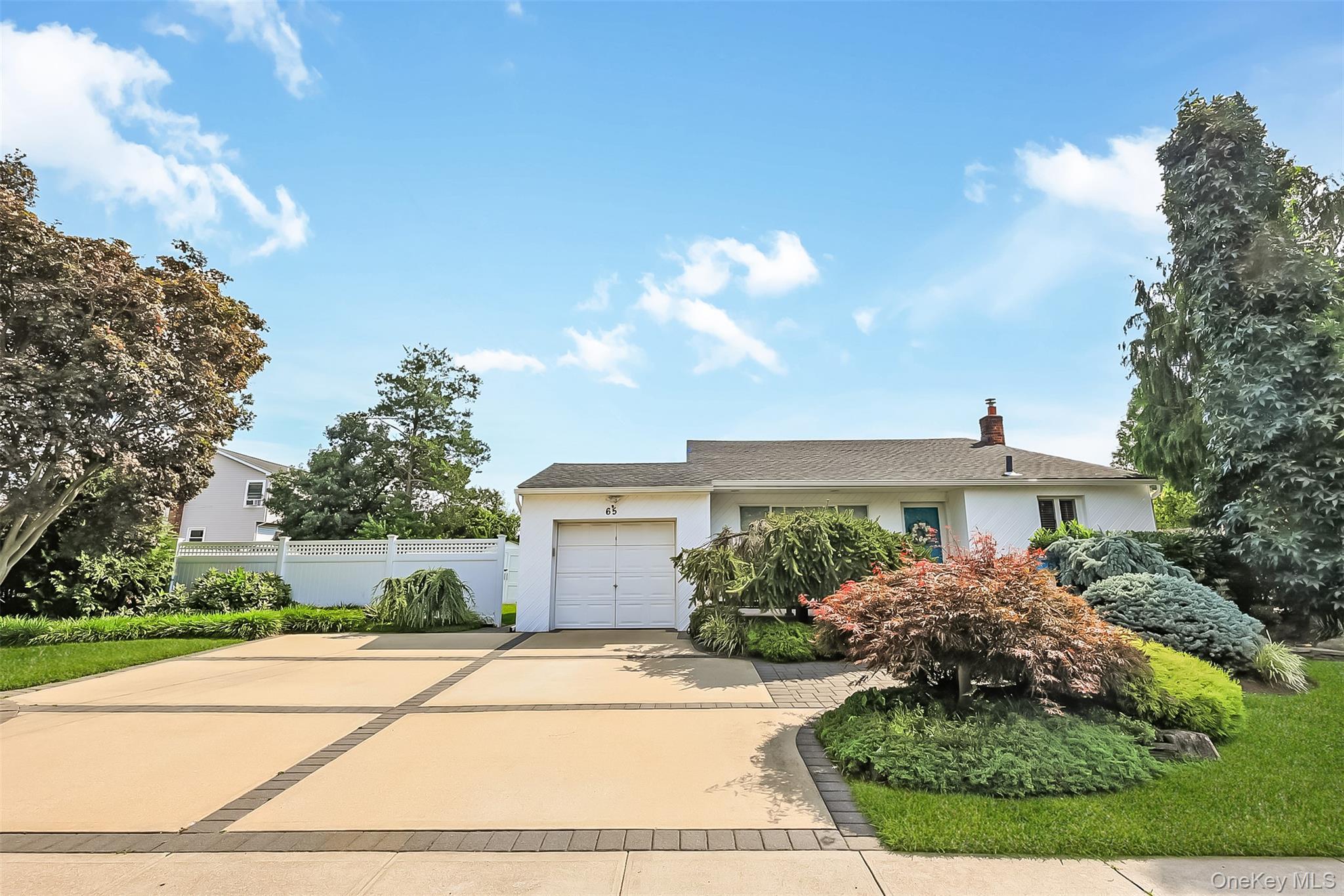 Single Family Graham Street Nassau County, NY 11735, MLS-1045000-2