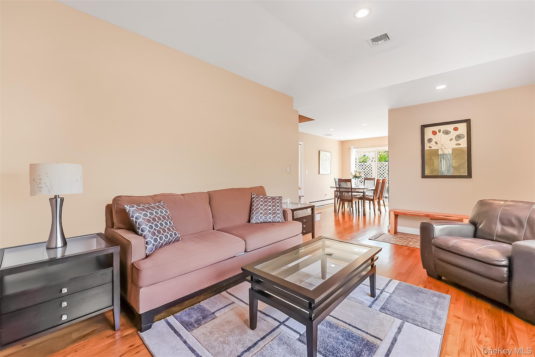 Single Family Graham Street Nassau County, NY 11735, MLS-1045000-6