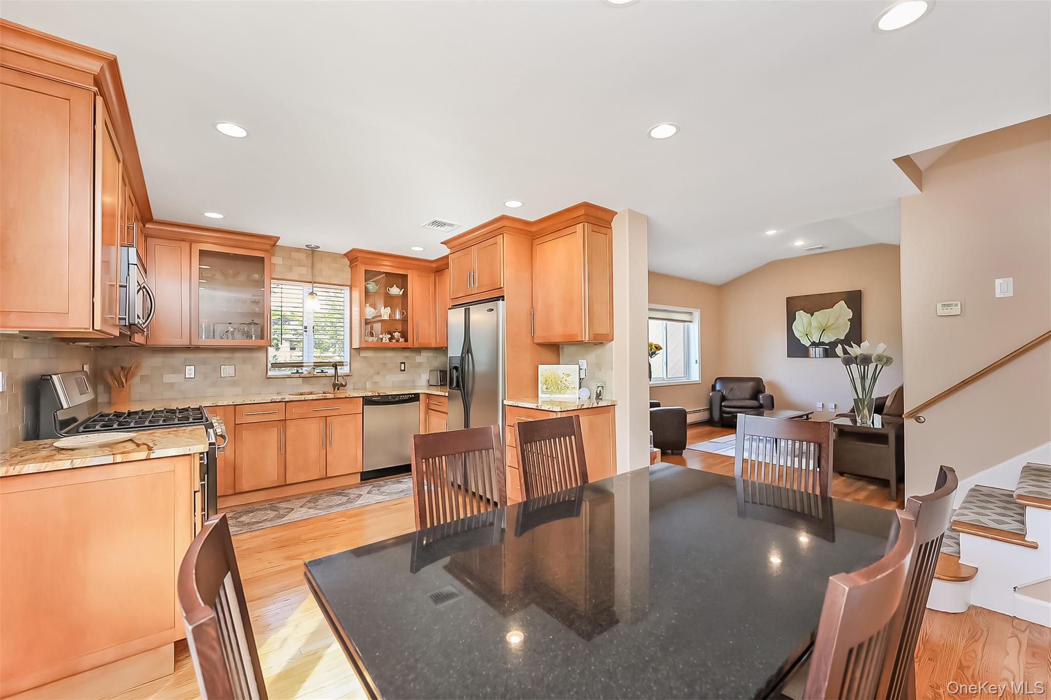Single Family Graham Street Nassau County, NY 11735, MLS-1045000-8