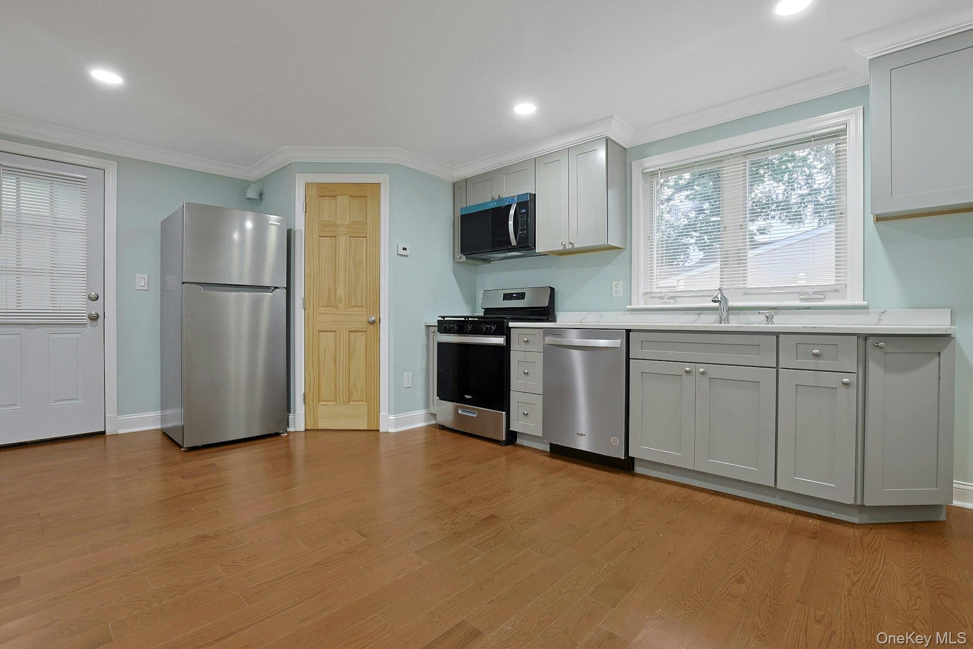 Single Family Grove Street Rockland County, NY 10965, MLS-1045011-14