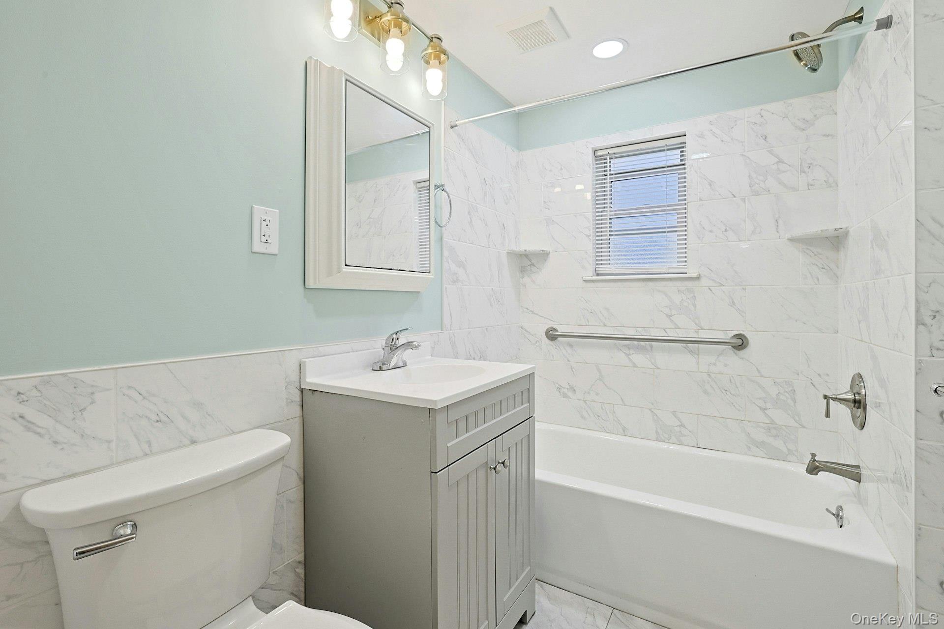 Single Family Grove Street Rockland County, NY 10965, MLS-1045011-18