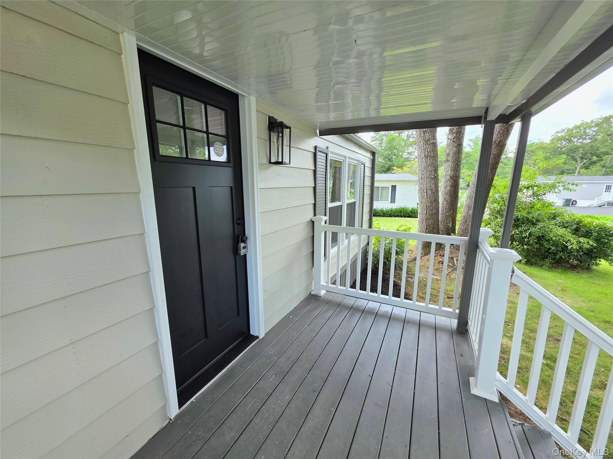 Single Family Riverleigh Avenue Suffolk County, NY 11901, MLS-1045025-20