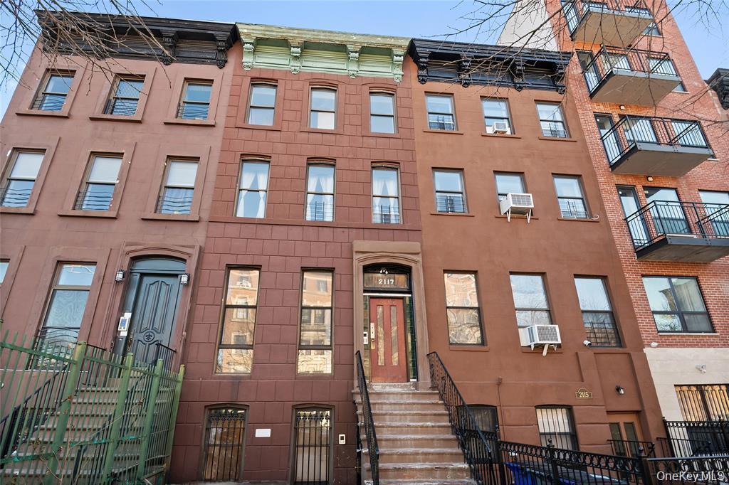 Single Family 5 Avenue Manhattan, NY 10035, MLS-1045034-2
