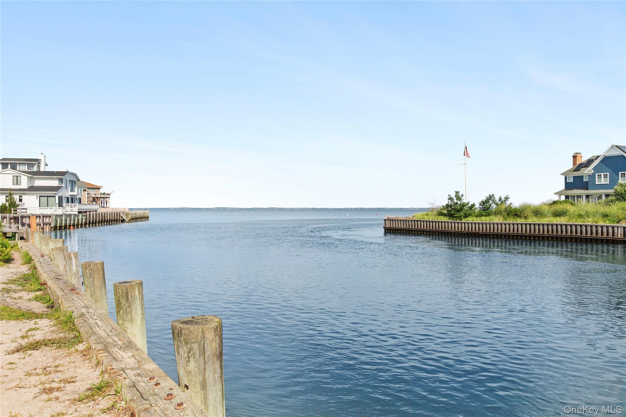 Single Family Boathouse Road Suffolk County, NY 11946, MLS-1045061-17