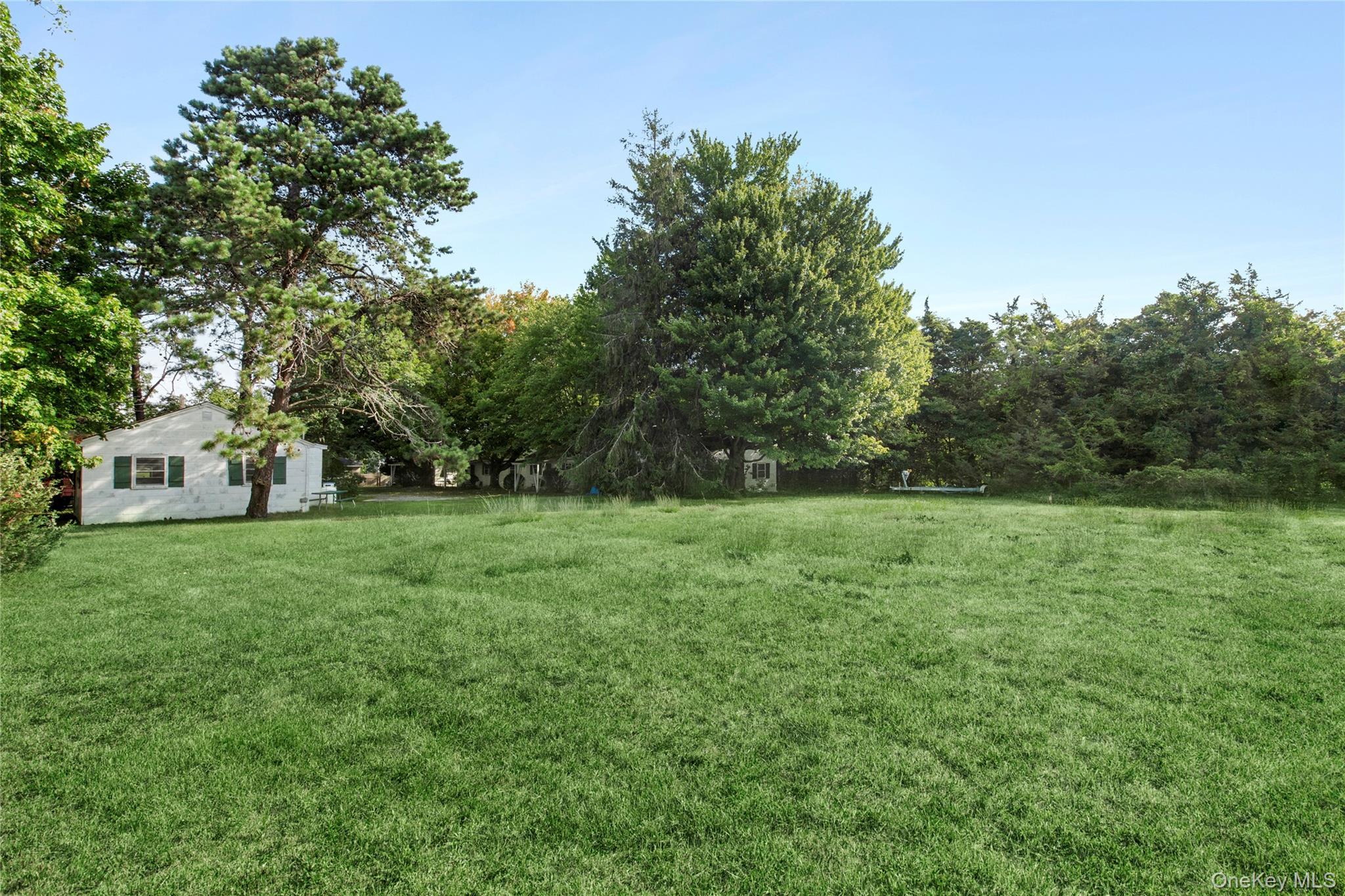 Single Family Boathouse Road Suffolk County, NY 11946, MLS-1045061-3