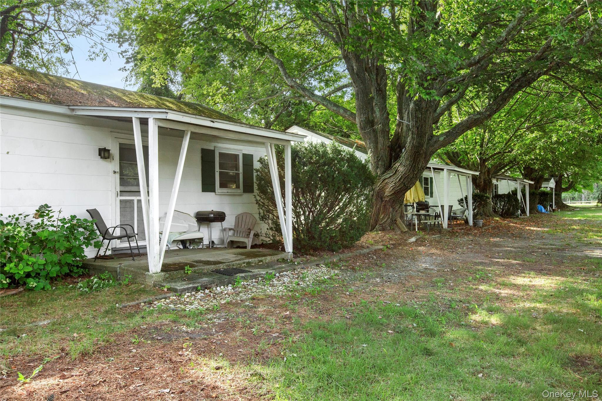 Single Family Boathouse Road Suffolk County, NY 11946, MLS-1045061-5
