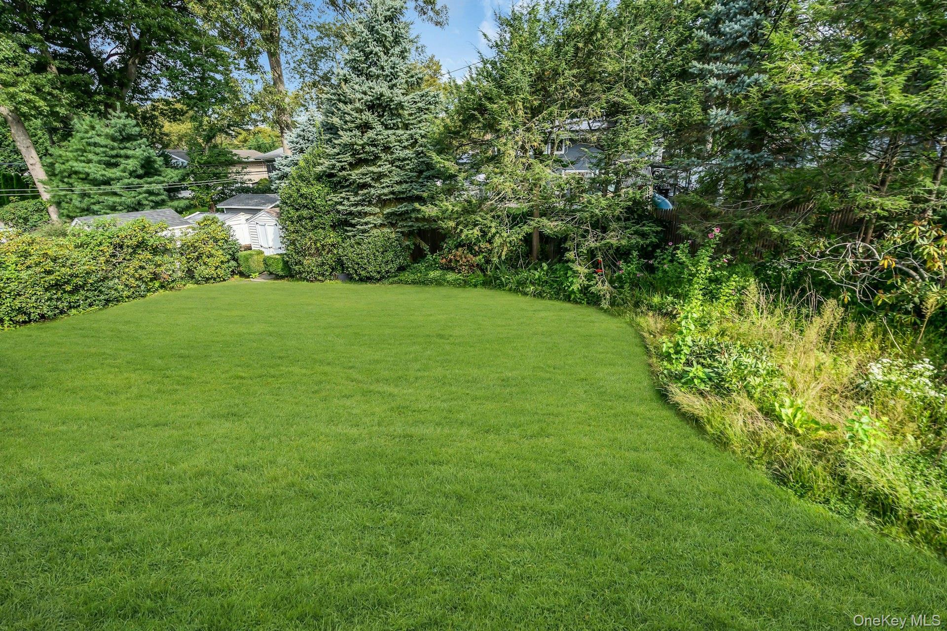 Single Family Redleaf Lane  Suffolk County, NY 11725, MLS-1045064-17