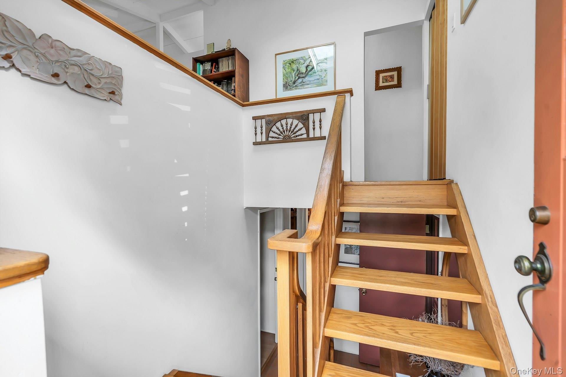 Single Family Redleaf Lane  Suffolk County, NY 11725, MLS-1045064-32