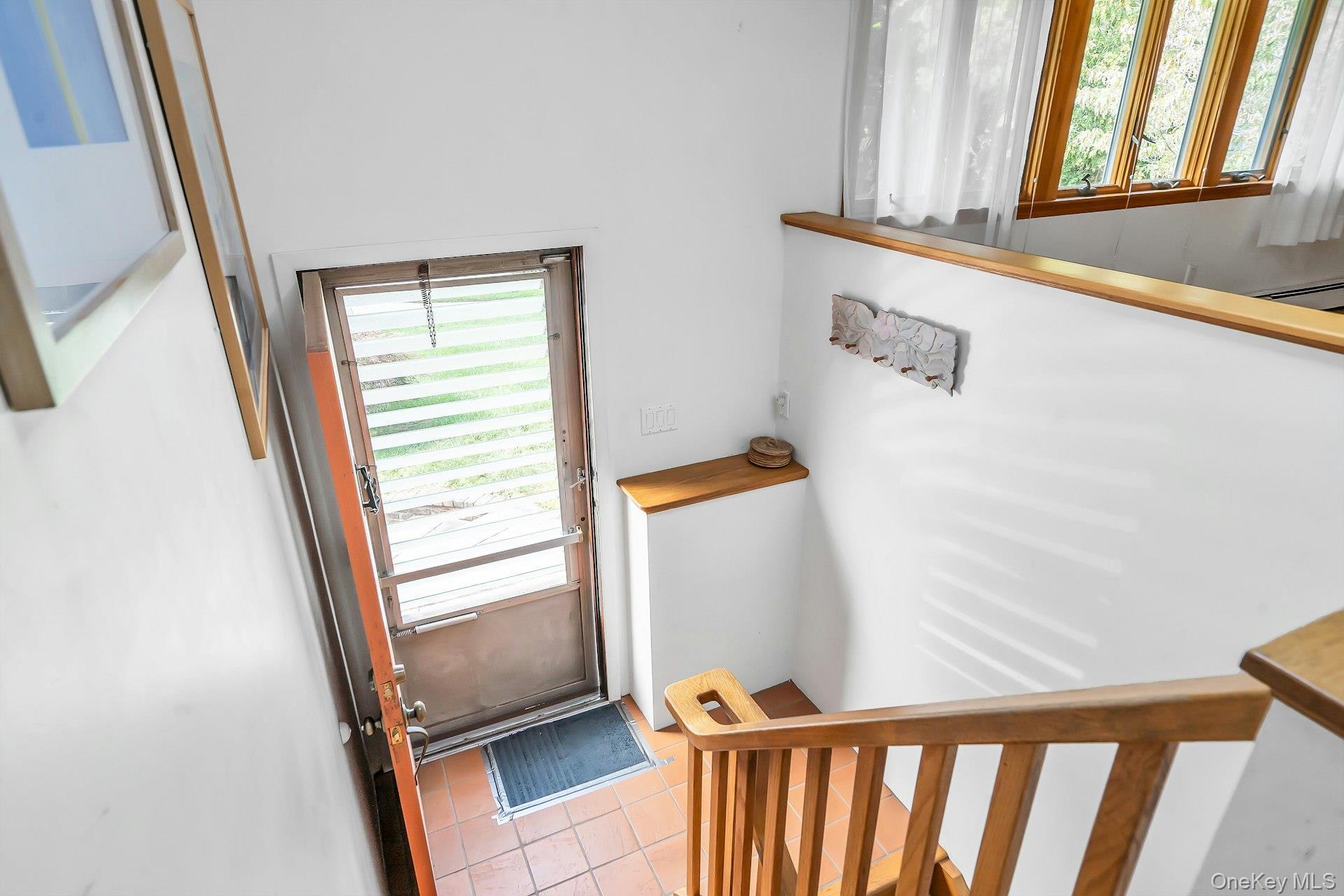 Single Family Redleaf Lane  Suffolk County, NY 11725, MLS-1045064-33
