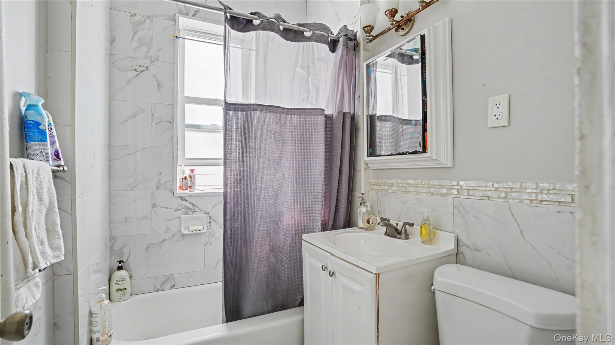 Single Family Harding Avenue  Bronx, NY 10465, MLS-1045072-12