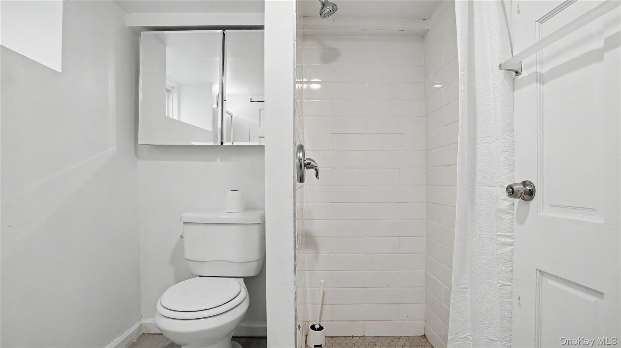 Single Family Harding Avenue  Bronx, NY 10465, MLS-1045072-14