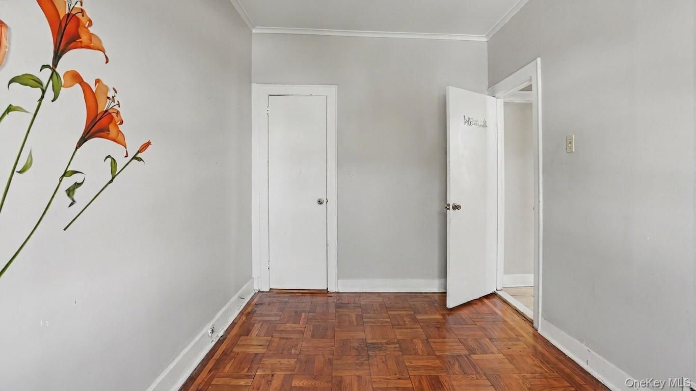 Single Family Harding Avenue  Bronx, NY 10465, MLS-1045072-16