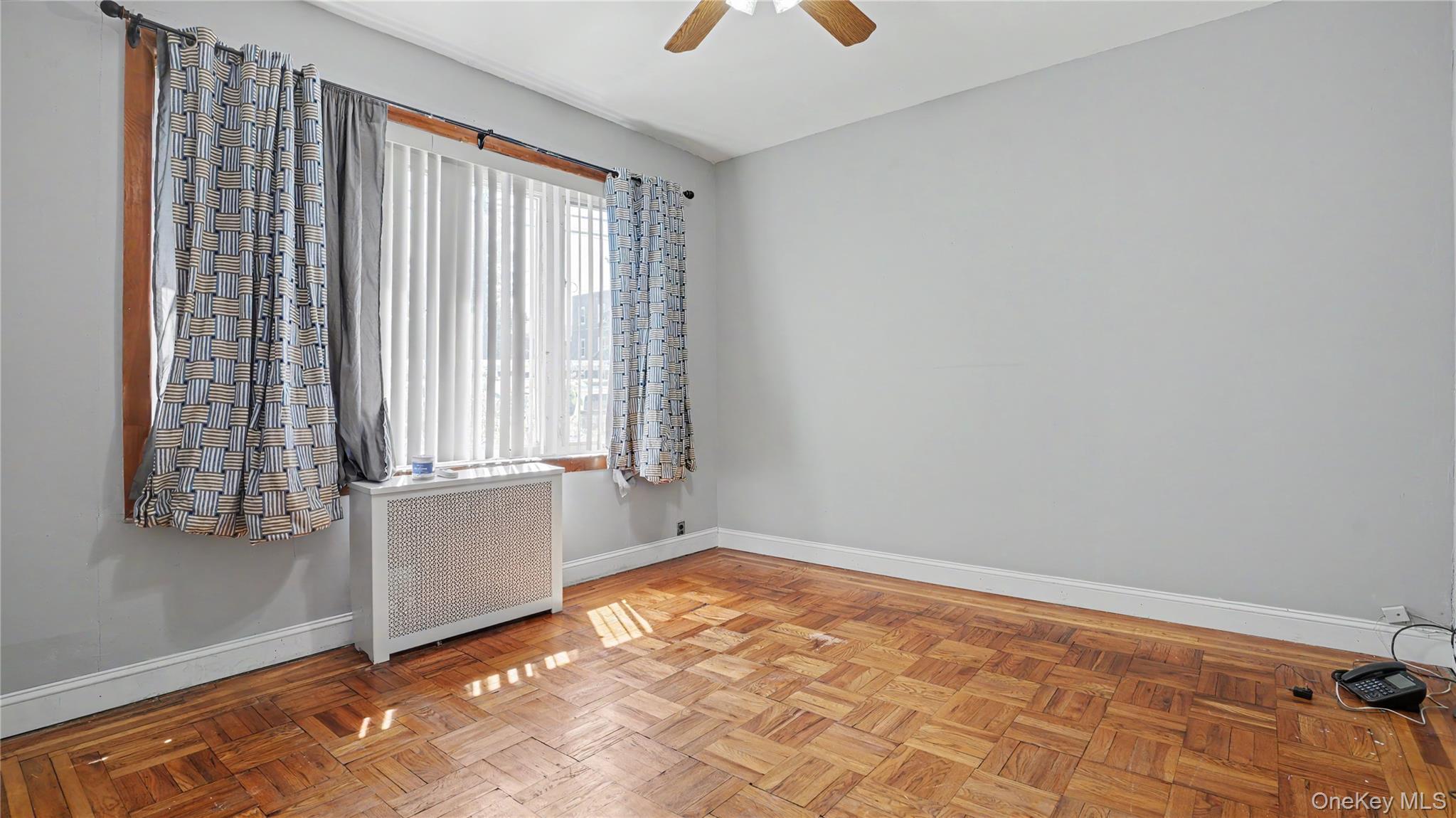 Single Family Harding Avenue  Bronx, NY 10465, MLS-1045072-7