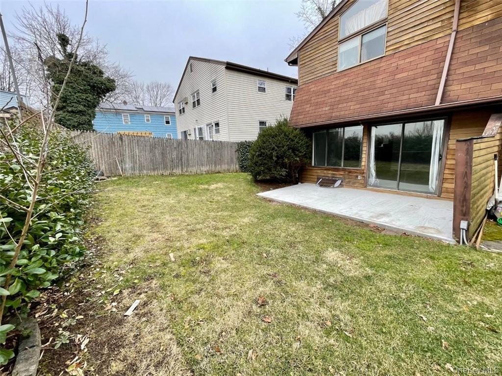 Single Family Roanoke Avenue  Westchester County, NY 10573, MLS-1045077-7