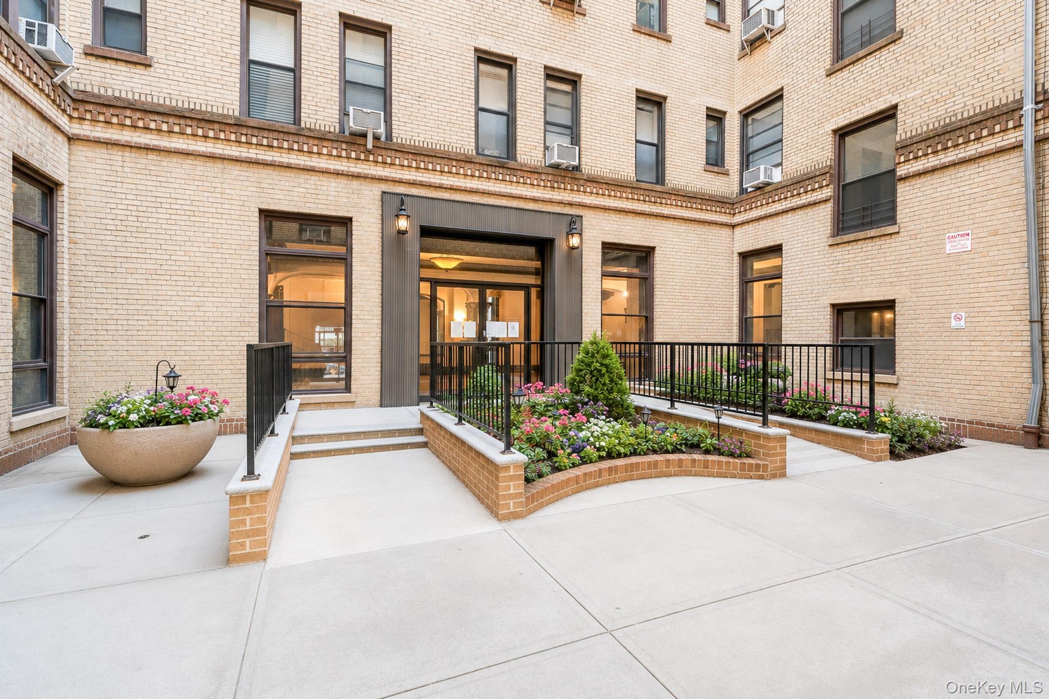 Coop 4th Avenue Brooklyn, NY 11209, MLS-1045078-9