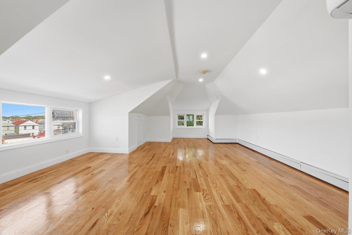 Single Family 212th Street  Queens, NY 11428, MLS-1045091-34