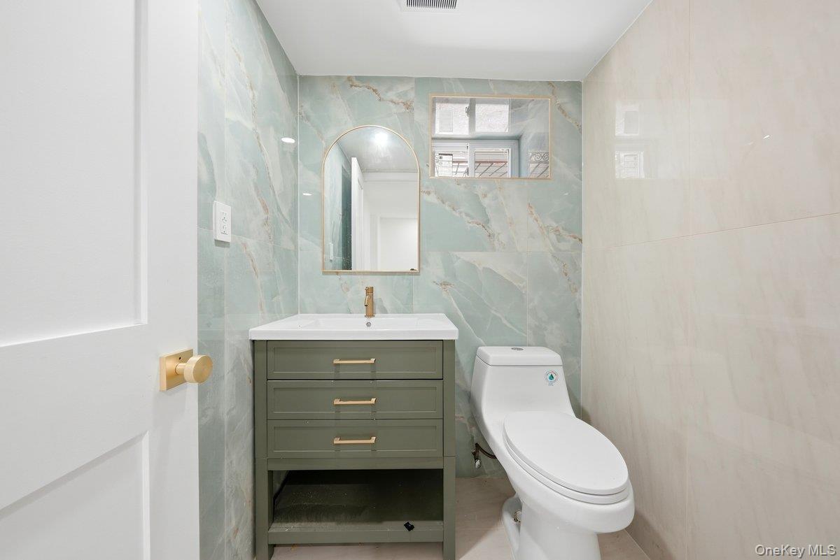 Single Family 212th Street  Queens, NY 11428, MLS-1045091-35