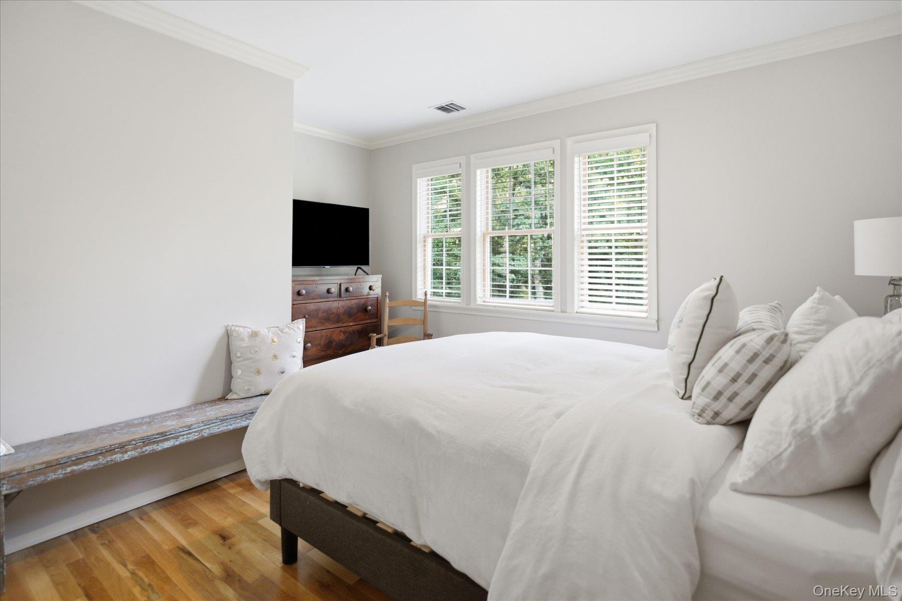Single Family Old Country Road Suffolk County, NY 11960, MLS-1045104-27