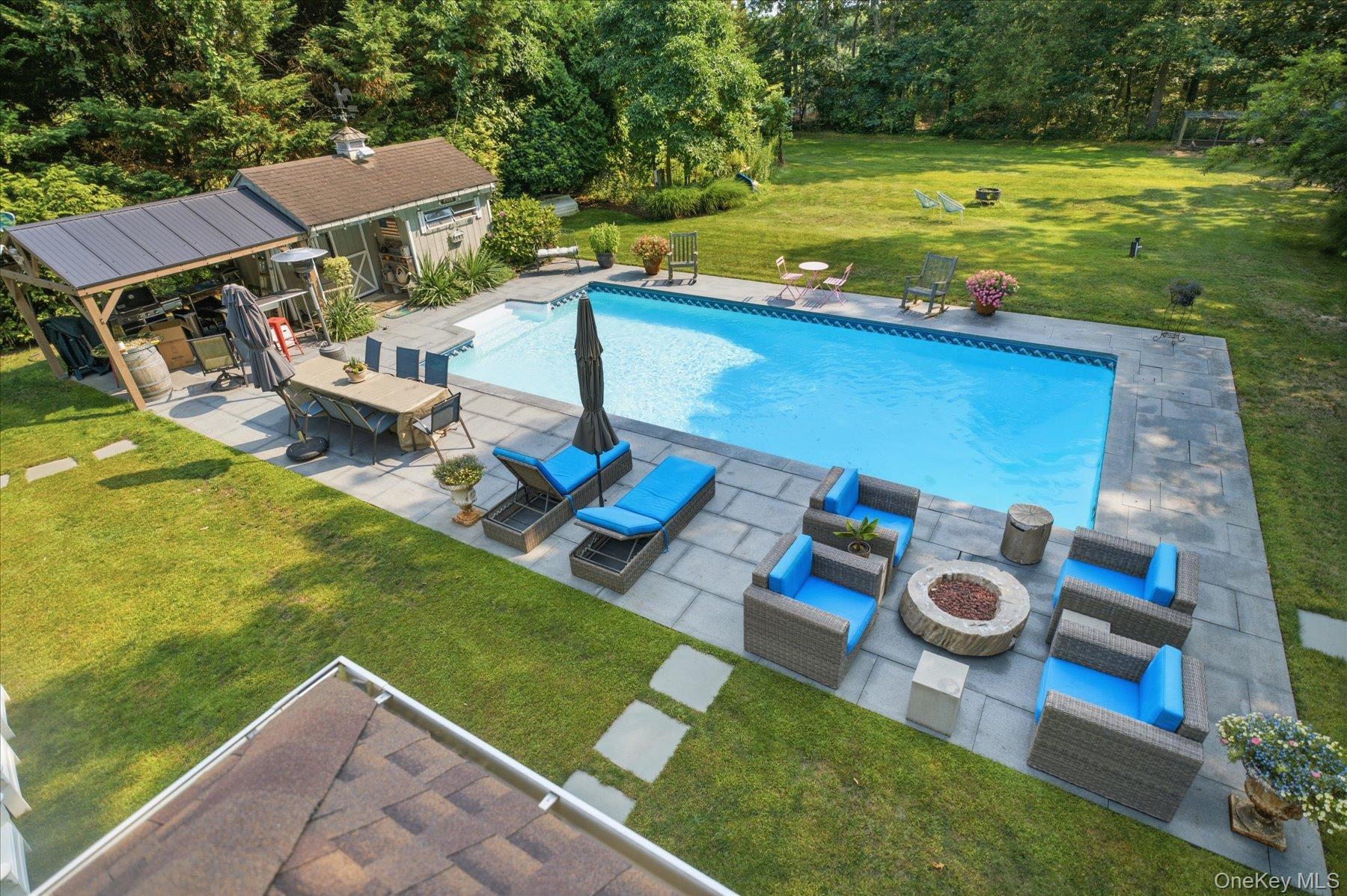 Single Family Old Country Road Suffolk County, NY 11960, MLS-1045104-32