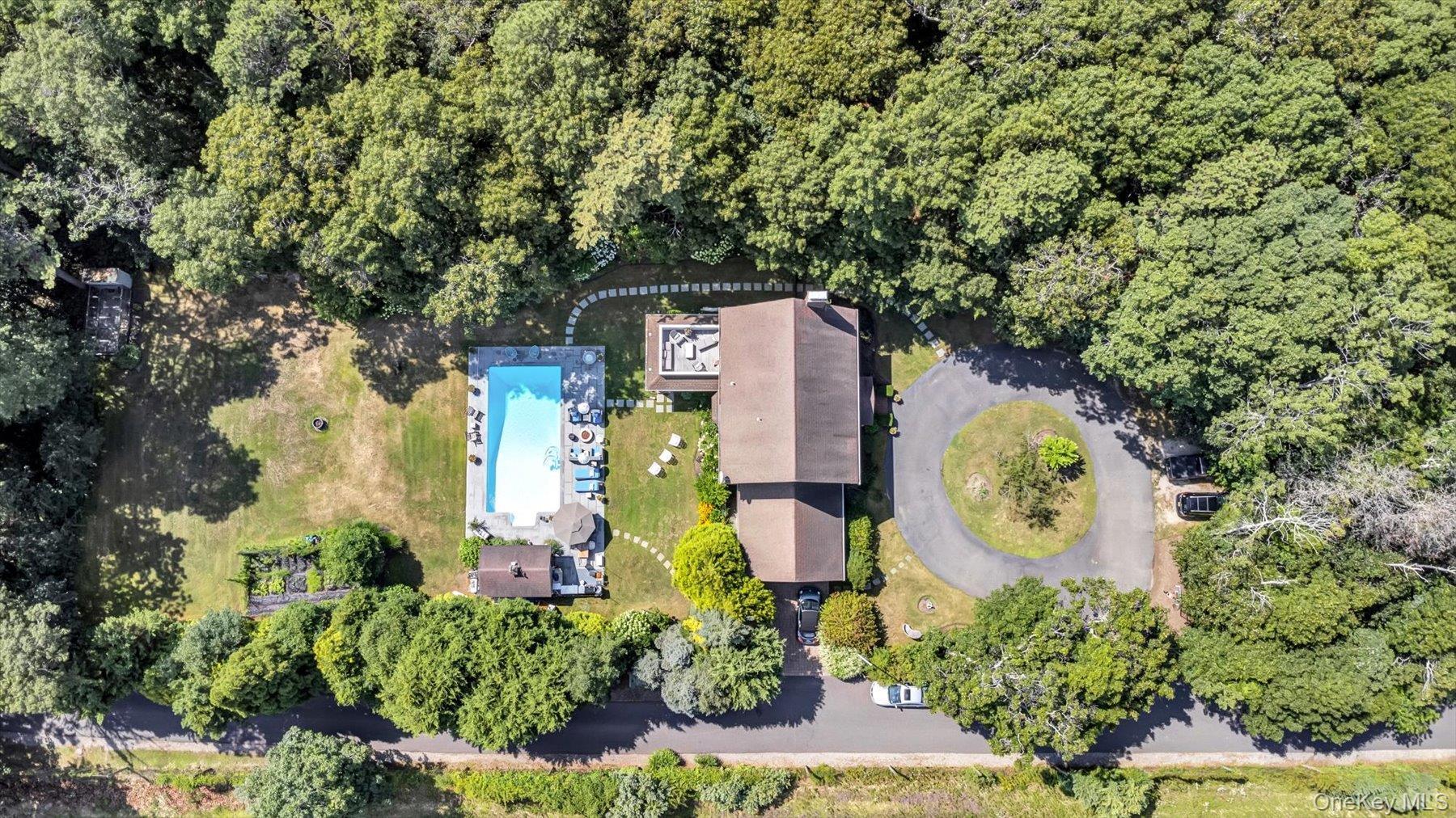 Single Family Old Country Road Suffolk County, NY 11960, MLS-1045104-35