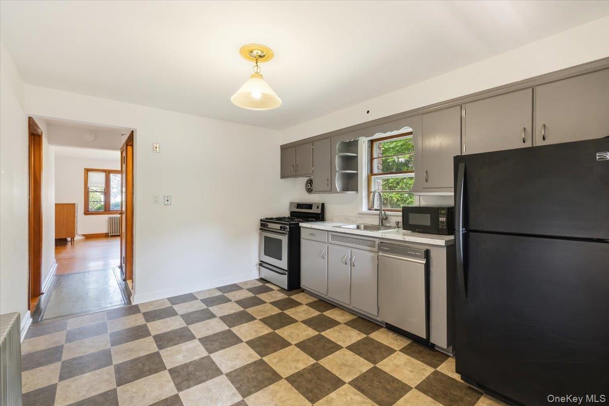 Single Family Ramapo Road  Rockland County, NY 10923, MLS-1045121-21