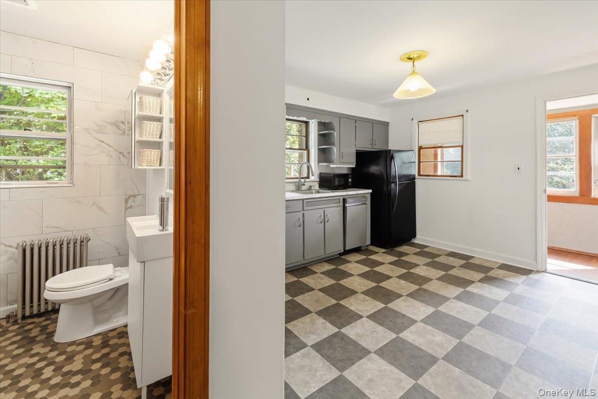 Single Family Ramapo Road  Rockland County, NY 10923, MLS-1045121-22