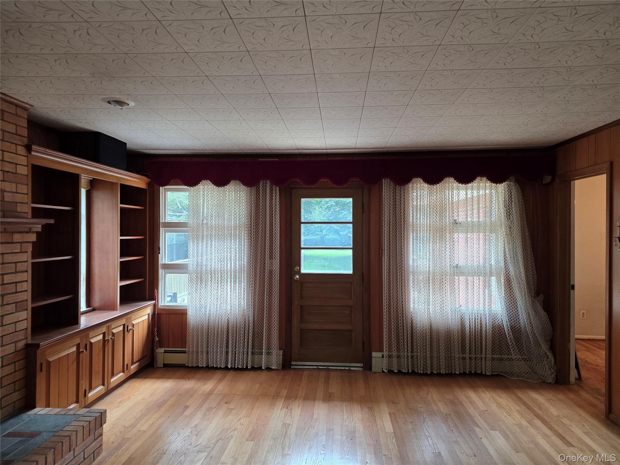 Single Family Sheridan Street  Suffolk County, NY 11743, MLS-1045146-10